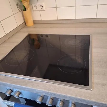 Quarto em Acomodações Particulares Middle Privat 5 Min Walk From Railstation *